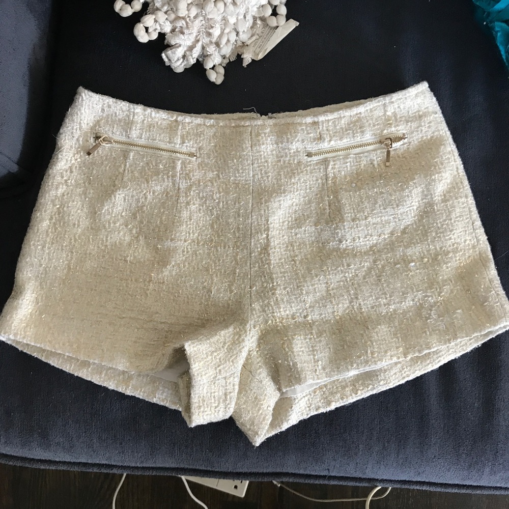 Forever 21 tweed cream shorts Small